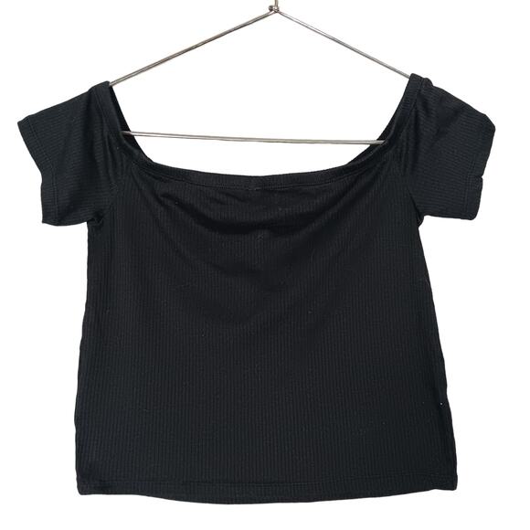 Bundle of 2 Ribbed Tops Size Medium One Green From Shein and One Black From H&M - Picture 12 of 12